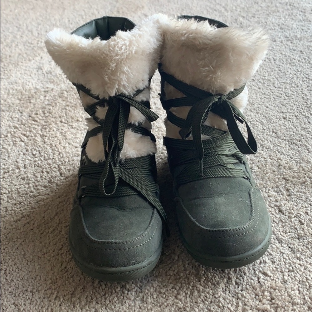 G by GUESS Ryla Faux Fur Booties